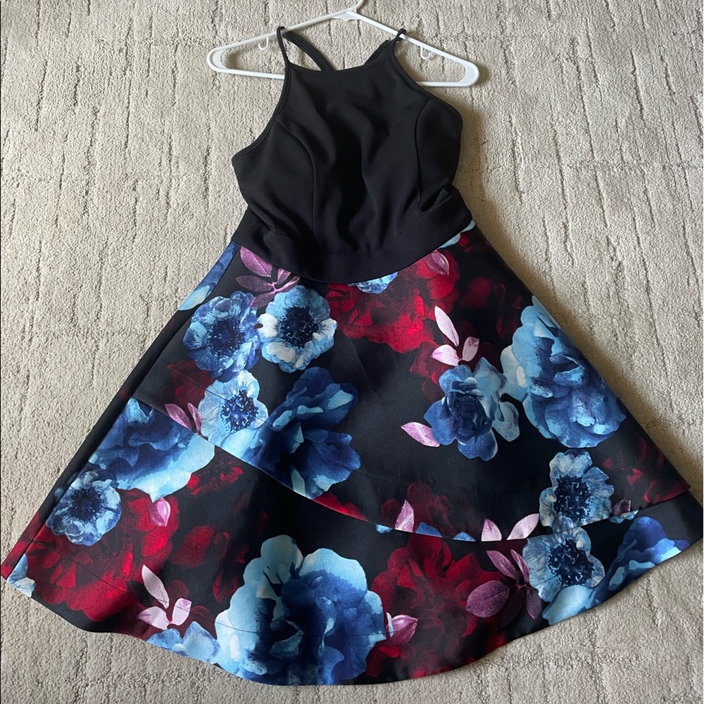 Perfect condition like new homecoming/formal dress with floral print